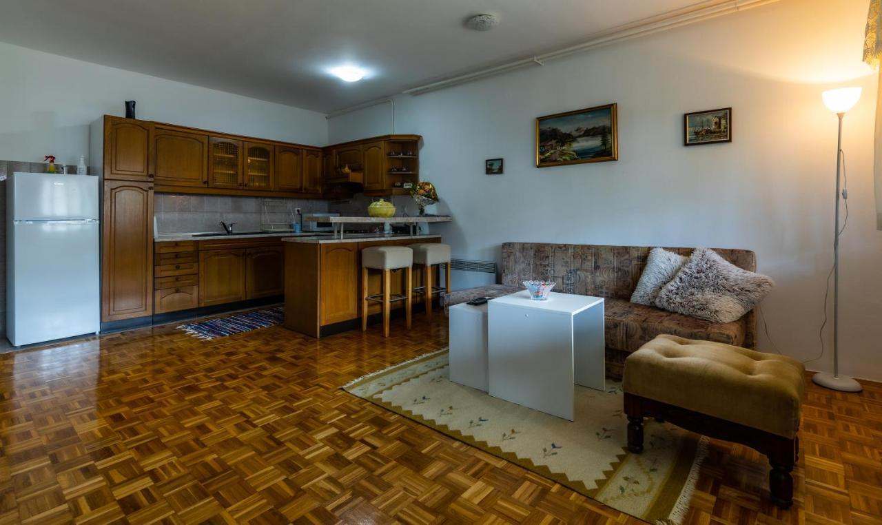 Apartamento Avlija Garden Gem SJJ Exterior foto